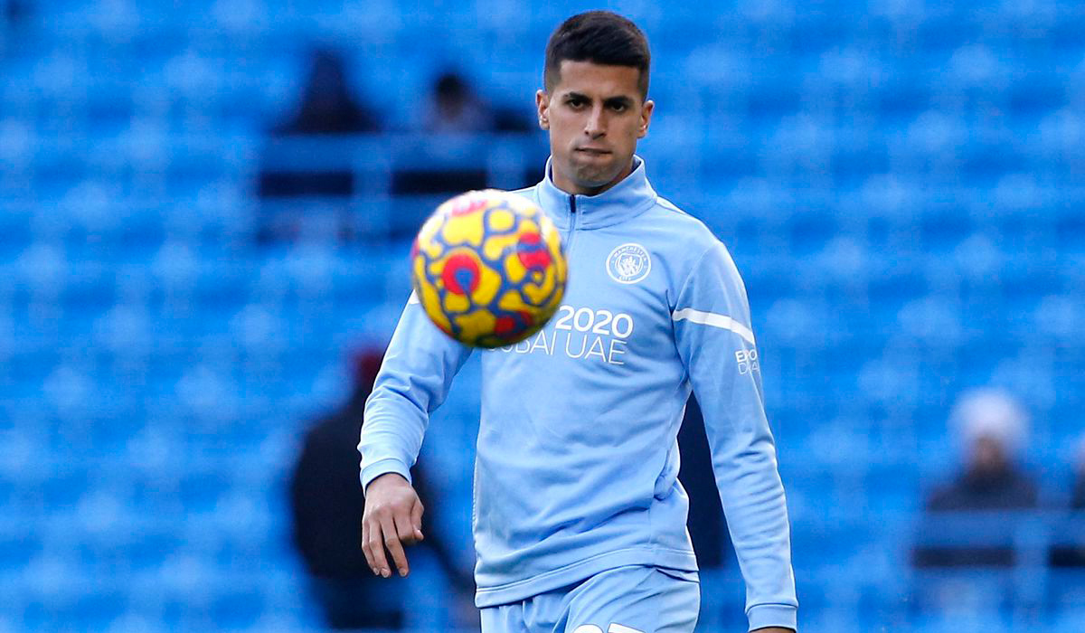 Man City defender Cancelo assaulted during robbery at home